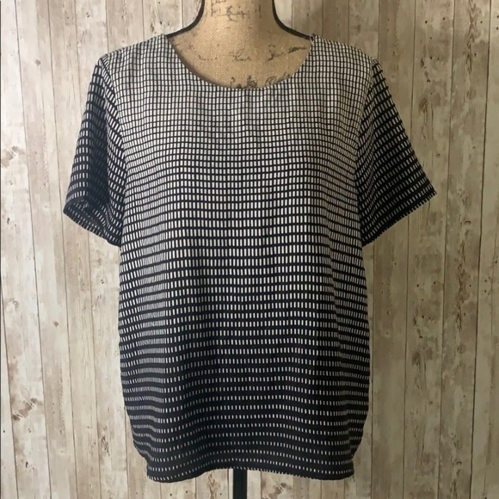 🐺Forever 21 Checkered Gradient Blouse